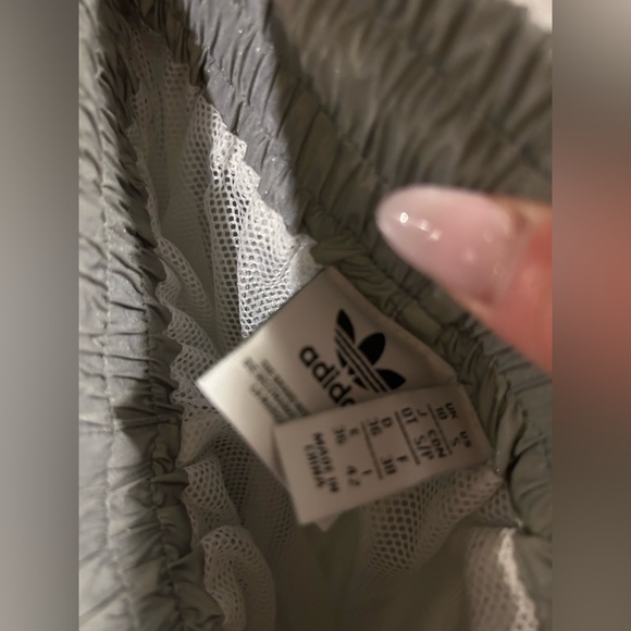 NWT womens Adidas reflective tracksuit set - Picture 5 of 7